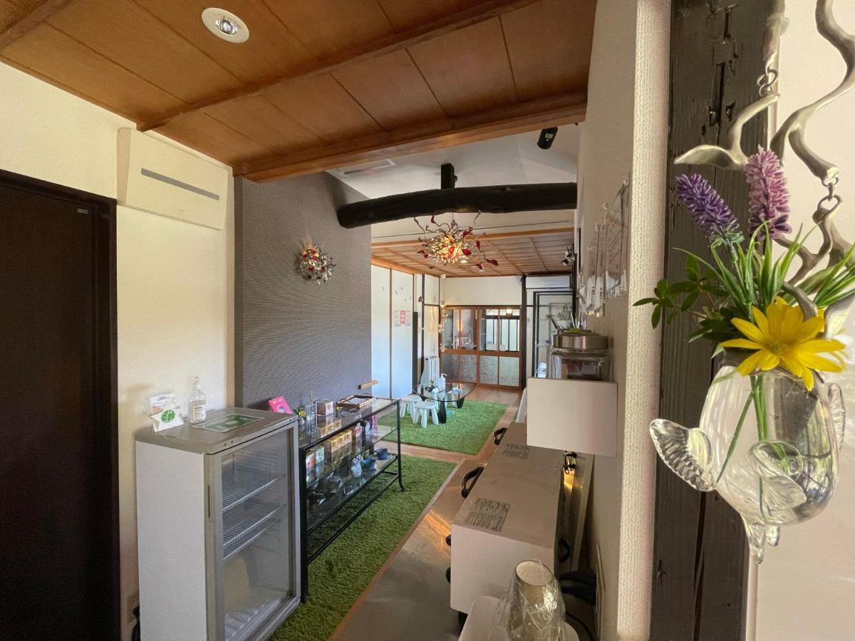 Bamboo Village Guest House Наошима Екстериор снимка